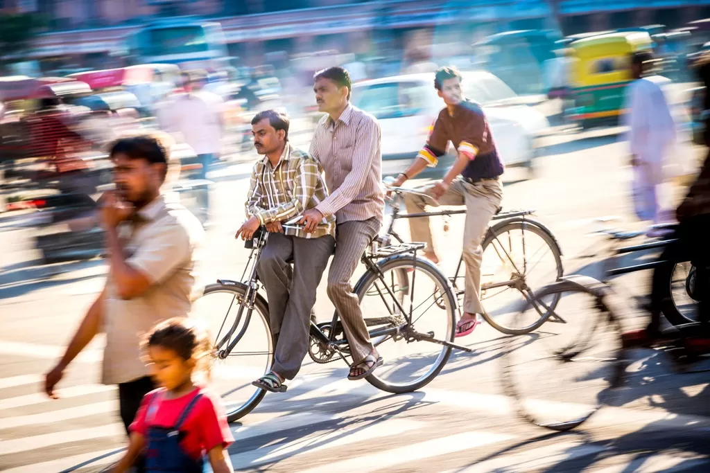 bicycles-and-pedestrians-in-traffic